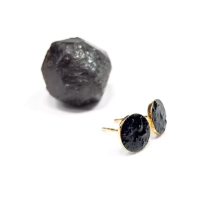 Kolczyki sztyfty kółeczka czarny turmalin w żywicy pozłacane srebro p.925 Sparkles black 