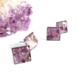 Kolczyki sztyfty kwadraty ametyst w żywicy stal chirurgiczna Sparkles amethyst