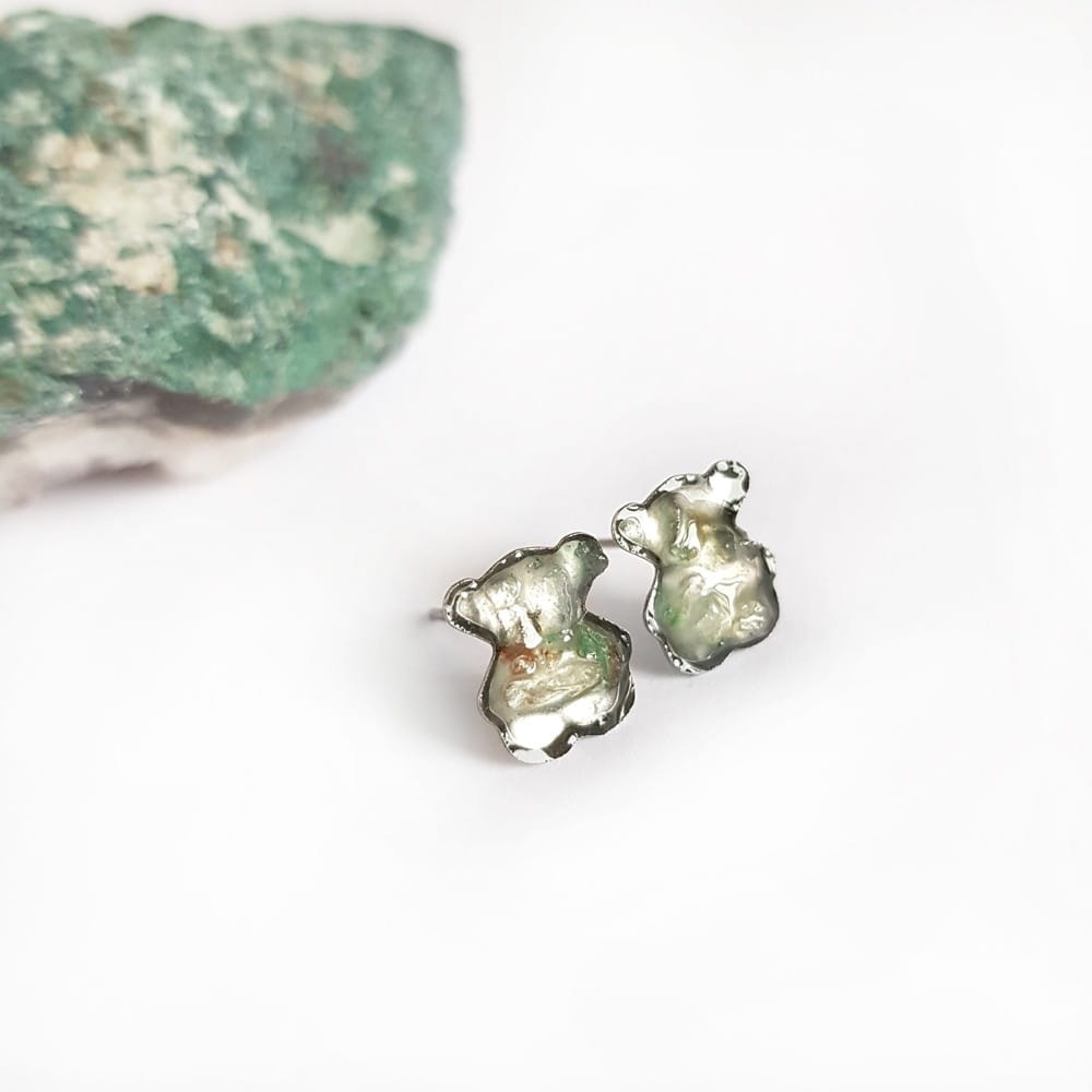 Kolczyki sztyfty misie amazonit w żywicy stal chirurgiczna Sparkles amazonite