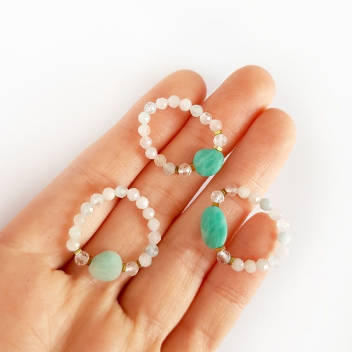 Pierścionek elastyczny amazonit, topaz, morganit i hematyt Turquoise point